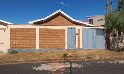 Casa com 3 quartos à venda na Avenida Benedito de Arruda Falcão, 346, Jardim Eliana, Araraquara, 143 m2 por R$ 370.000