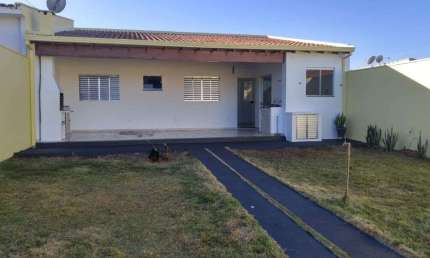 Casa com 2 quartos à venda na Avenida Espírito Santo, 619, Jardim Brasil (Vila Xavier), Araraquara, 103 m2 por R$ 250.000