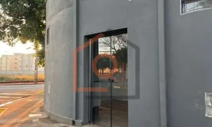 Salao no centro Comercial do Parque das Laranjeiras
