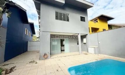 Casa em condomínio fechado com 3 quartos para alugar na Rua Predidente Getulio, Várzea do Ranchinho, Camboriú