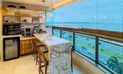 Apartamento de frente para o mar, desfrutando o luxo e liberdade!