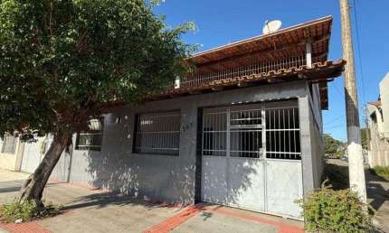 Casa com espaço - conforto e versatilidade em Araçás