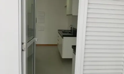 Apartamento moderno em jardim camburi – 3 quartos e varanda