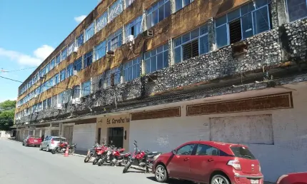 ALUGO APTO DE 1 QUARTO NO CENTRO DO RECIFE PRÓXIMO A ESTAÇÃO DO METRÔ 9.8645.3325 JERO FREGAPANE CRECI PE 17797