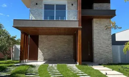 Casa com 3 quartos à venda no Jardim Itália, Cuiabá  por R$ 3.450