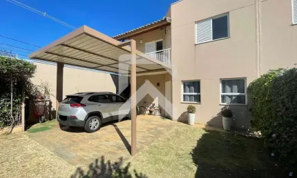 CASA DE CONDOMÍNIO À VENDA NO MEDEIROS, 3 DORM, 1 SUÍTE, 210m2, JUNDIAÍ