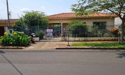 Casa na Zona 07 - Rua Afonso Pena - Próx. Av Pedro Taques