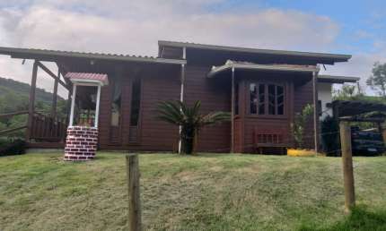 Lindo sítio com 2 Dormitórios na Fazenda - Águas  Mornas /SC