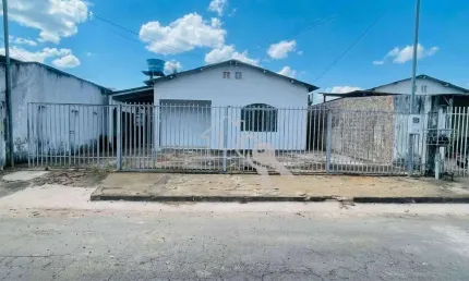 Casa com 3 dormitórios para alugar, 200 m² por R$ 1.800,00/mês - São João Bosco - Porto Velho/RO