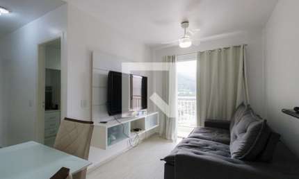 Apartamento para alugar com 50m², 2 quartos e 1 vaga