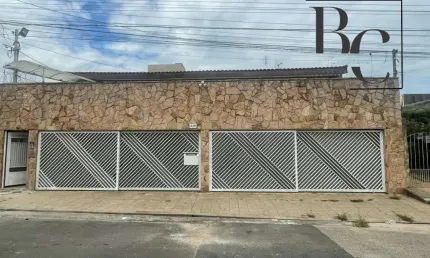 Casa para Venda em Sorocaba, Vila Barão, 3 dormitórios, 1 suíte, 2 banheiros, 4 vagas