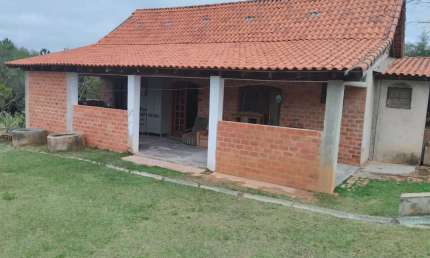 Chácara para Venda em Itapetininga, Campo Grande, 1 dormitório, 2 banheiros, 1 vaga