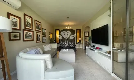 Casa para Venda em Florianópolis, Pantanal, 4 dormitórios, 1 suíte, 5 banheiros, 2 vagas