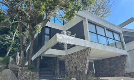 Casa em Condomínio para Venda em Florianópolis, Canasvieiras, 3 dormitórios, 3 suítes, 4 banheiros, 2 vagas