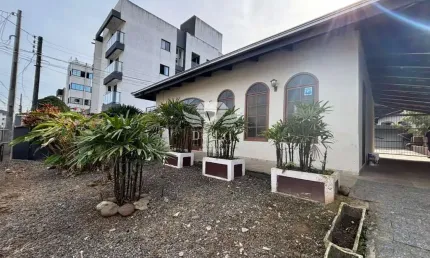Casa para venda em joinville, santo antônio, 4 dormitórios, 2 suítes, 4 banheiros, 2 vagas