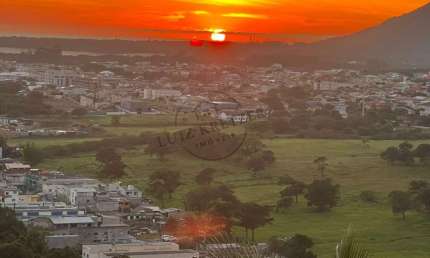 Sítio para Venda em Florianópolis, Ingleses do Rio Vermelho, 4 dormitórios, 2 suítes, 4 banheiros, 5 vagas