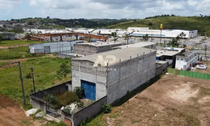 Excelente Galpão Industrial próximo ao Shopping Costa Dourada