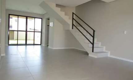 Casa com 3 quartos à venda na Rua Princesa Isabel, 78, Vila Correa, Ferraz de Vasconcelos