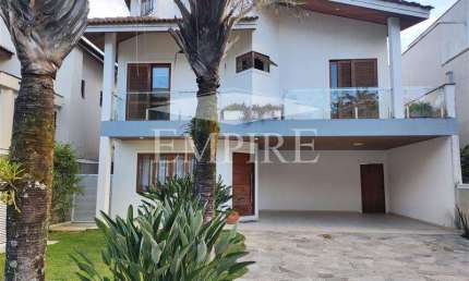 Casa à venda na Rua Apatita, Arujá 5, Arujá