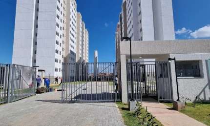 Apartamento com 2 quartos para alugar na Rua Pedro Wilson, 220, Itaperi, Fortaleza