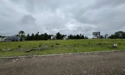 Terreno à venda na Avenida Leo Kraether, 2700, Country, Santa Cruz do Sul