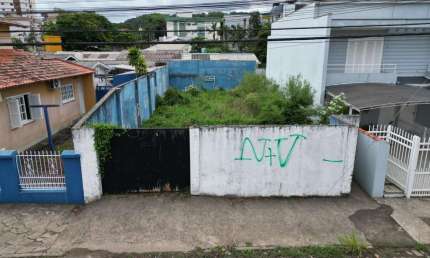 Terreno comercial/residencial localizado no Santo Inácio