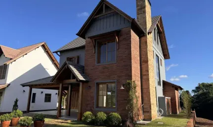 Casa com 3 quartos à venda na Avenida Leo Kraether, 713, Country, Santa Cruz do Sul