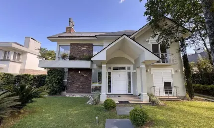 Casa com 4 quartos à venda na Alameda Terceira, 1600, Jardim Europa, Santa Cruz do Sul