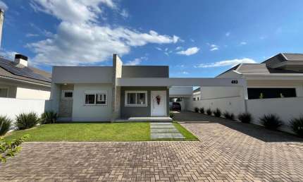 Casa com 3 quartos à venda na Avenida Leo Kraether, 2700, Country, Santa Cruz do Sul
