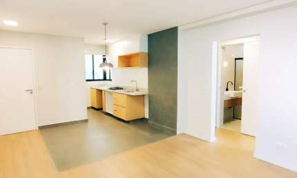 Apto reformado à venda de 61m² com 2 dormitórios na Vila Mariana-SP.