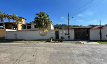 Casa com 4 quartos à venda na Rua Florianópolis, 100, Parque Jardim da Serra, Juiz de Fora