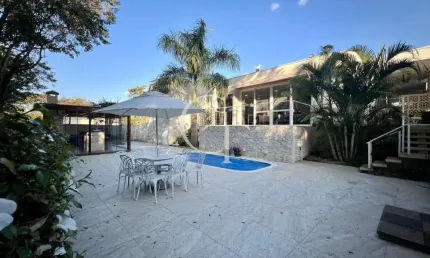 Casa com Dois Espaços Gourmet para Venda, Condomínio Santa Mônica no bairro Jardim Santa Monica, localizado na cidade de Itu / SP.