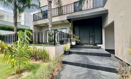 Casa Alto Padrão á Venda no Condomínio Palmeiras Imperiais – Salto/SP 03 Suítes | Mezanino com Vista para o Verde | Área Gourmet | Mobiliada