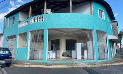 02 casas e 03 salões para venda - Cidade Nova - Itu/SP.