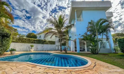 Casa em Condomínio para Locação no Condomínio Campos de Santo Antônio