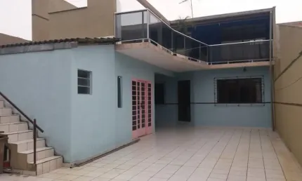 Casa com 3 quartos à venda na Travessa Ângelo Golin, 79, Sítio Cercado, Curitiba