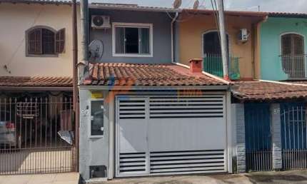 Casa com 2 quartos à venda na Carlos Marques, 90, Voldac, Volta Redonda por R$ 350.000