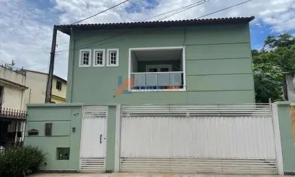 Casa com 3 quartos à venda na Quarenta e Um-H, 47, Vila Santa Cecília, Volta Redonda por R$ 995.000