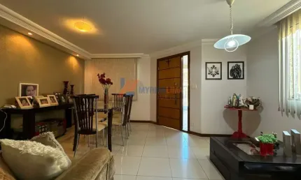 Casa com 3 quartos à venda na Trinta e Três, 479, Jardim Vila Rica - Tiradentes, Volta Redonda por R$ 690.000
