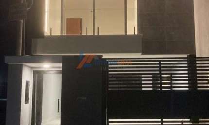 Casa com 3 quartos à venda na Vivendas do Lago, 1, Jardim Belvedere, Volta Redonda por R$ 870.000