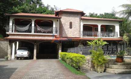 Chácara / sítio com 3 quartos à venda na Alecrim, 220, 9 de Abril, Barra Mansa por R$ 1.950.000