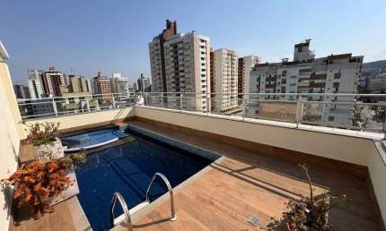 Cobertura para Venda em Criciúma, Centro, 5 dormitórios, 3 suítes, 4 banheiros, 2 vagas