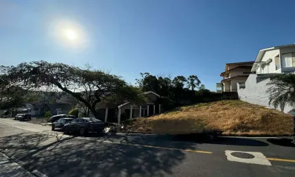 Terreno à venda na Rua Othília Bussolo Stopassoli, 1, Pio Corrêa, Criciúma
