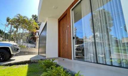 Casa para Venda em Criciúma, Mina Brasil, 3 dormitórios, 1 suíte, 2 banheiros, 2 vagas