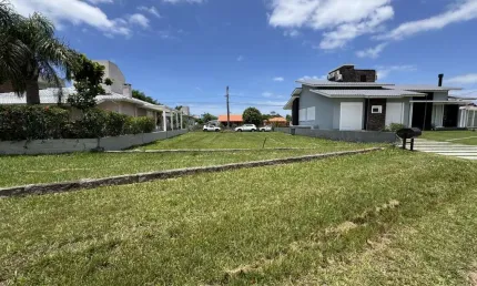 Terreno em Condomínio para Venda em Balneário Rincão, Vila Suiça