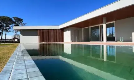 Casa em Condomínio para Venda em Criciúma, Primeira Linha, 3 dormitórios, 3 suítes, 4 banheiros, 2 vagas