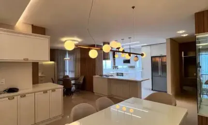 Apartamento para Venda em Criciúma, Michel, 3 dormitórios, 3 suítes, 4 banheiros, 2 vagas