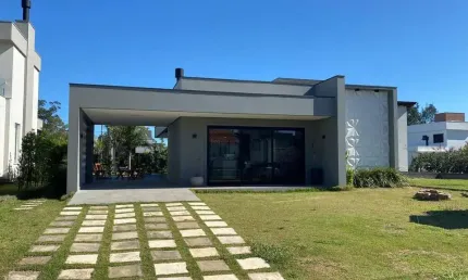Casa em Condomínio para Venda em Balneário Rincão, Lagoa dos Esteves, 3 dormitórios, 1 suíte, 2 banheiros, 2 vagas
