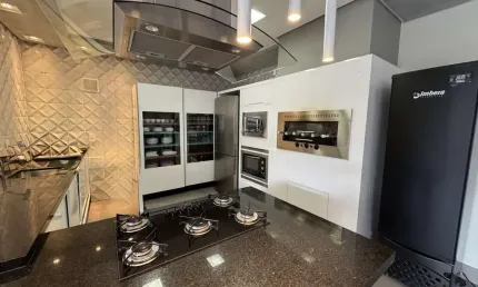 Apartamento para Venda em Criciúma, Centro, 3 dormitórios, 1 suíte, 2 banheiros, 2 vagas