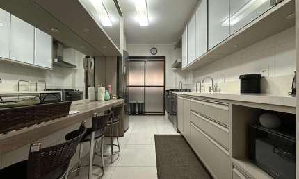 Apartamento para Venda em Criciúma, Michel, 3 dormitórios, 1 suíte, 3 banheiros, 2 vagas